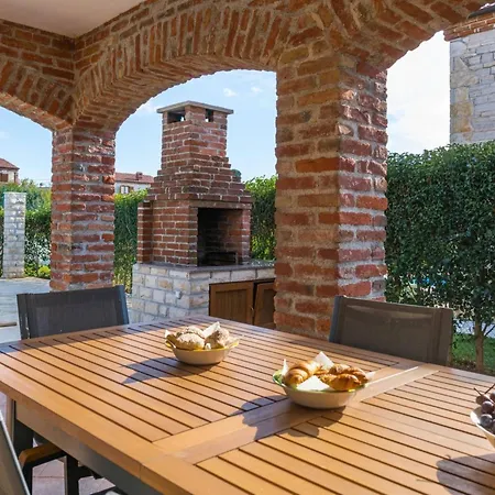 Casa de Férias Berenice By Interhome *
