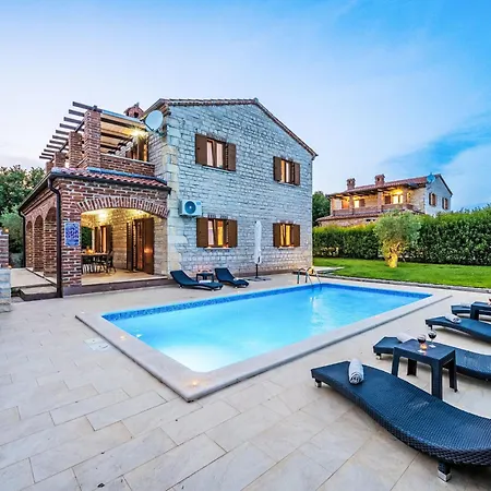 Berenice By Interhome
